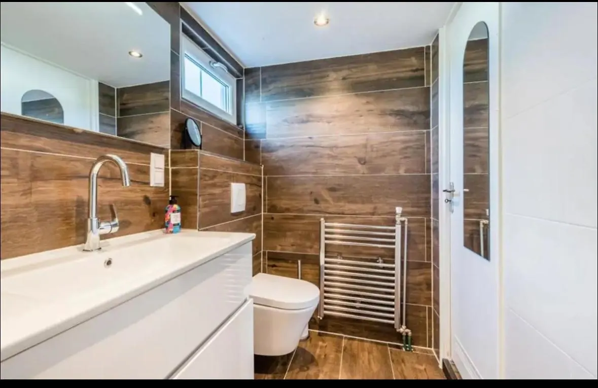 Amsterdam Boathouse Apartment Aalsmeer Netherlands